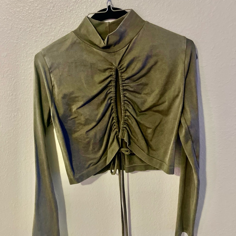 Very cute olive green crop top